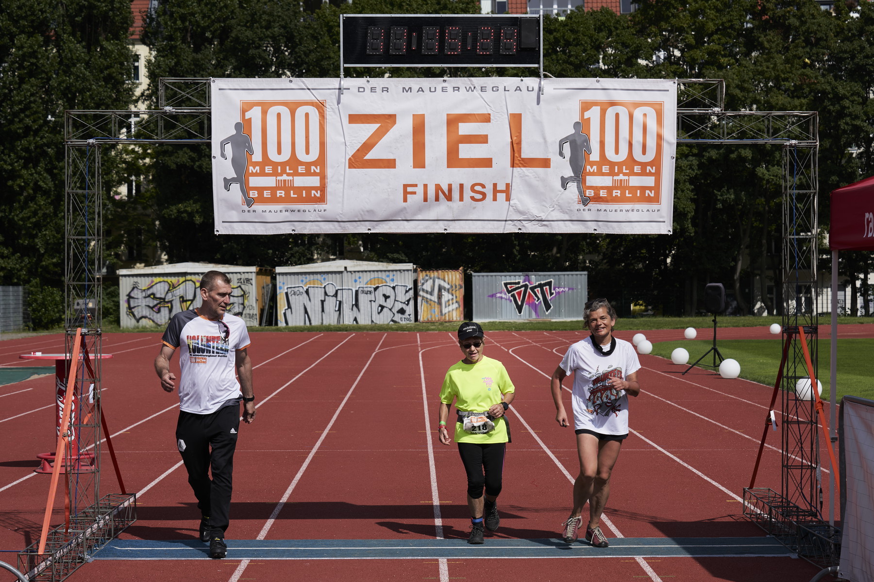 100 miles Berlin - The Berlin Wall Run 2021 - Image 20